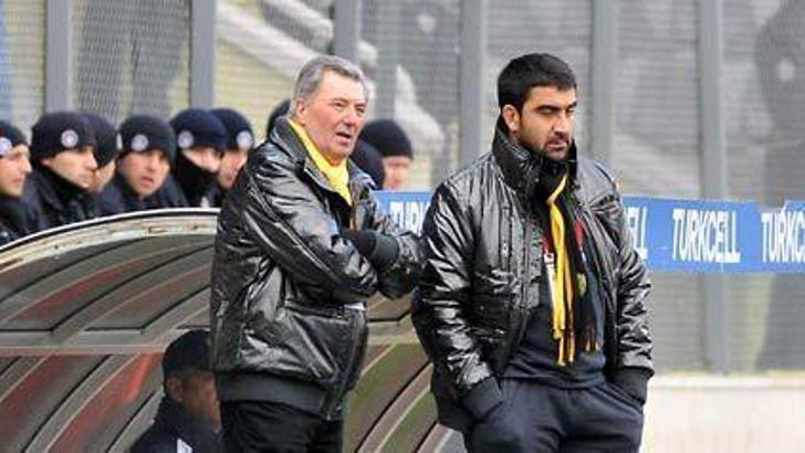 Ümit Özat'ın kalbi teklemedi, kırıldı!