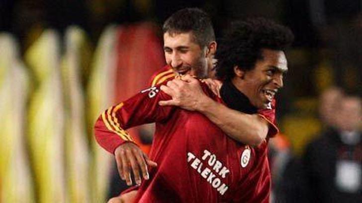 4 maçı alırsa, şampiyon olur
