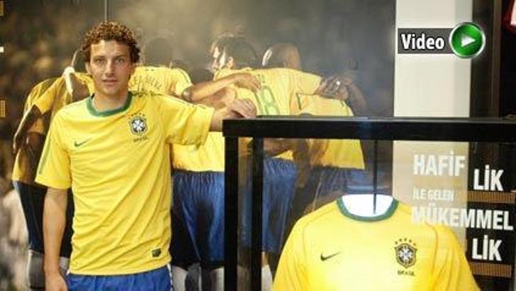 Elano Blumer'in Afrika provası!