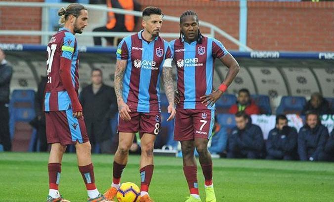 Trabzonspor kalesinden yıkıldı