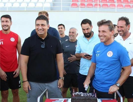 Ali Şafak Öztürk: Gençleştirme ve Türk oyuncu sayısı konusunda önemli aşama kaydettik