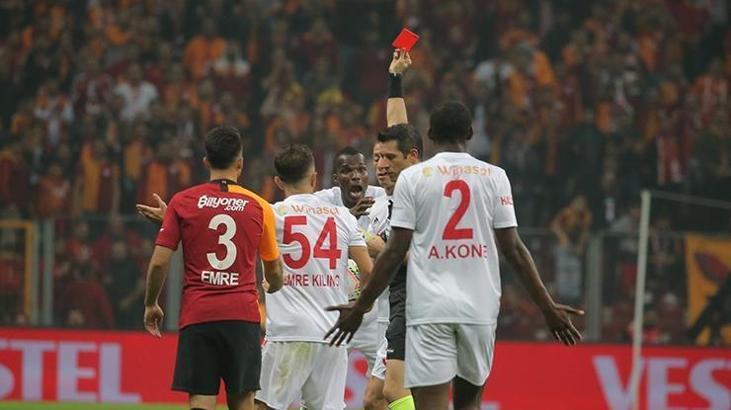 Süper Lig'de rakipleri en çok kırmızı kart gören takım Galatasaray