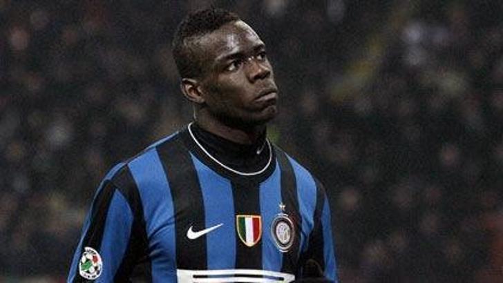 Balotelli sinir hastası!