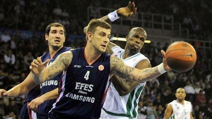 Efes güçlü Siena'yı devirdi: 88-78