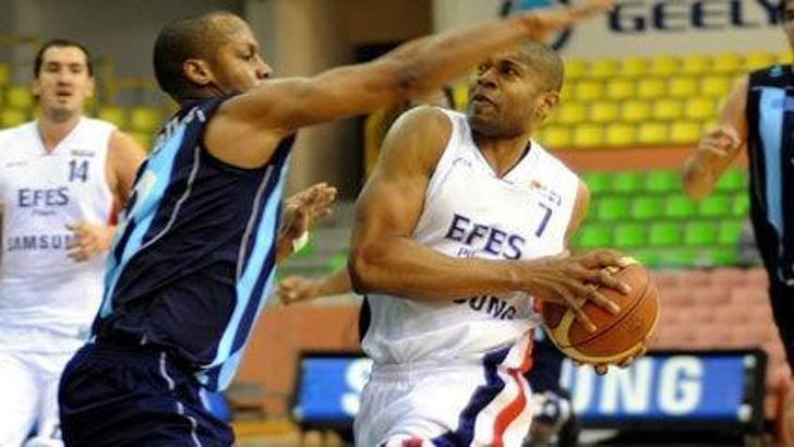 Efes, Telekom'a takılmadı: 80-72