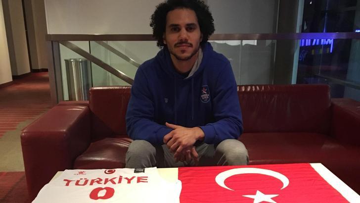 Anadolu Efes'ten Larkin'e Milli Takım için ekstra 750 bin Euro!