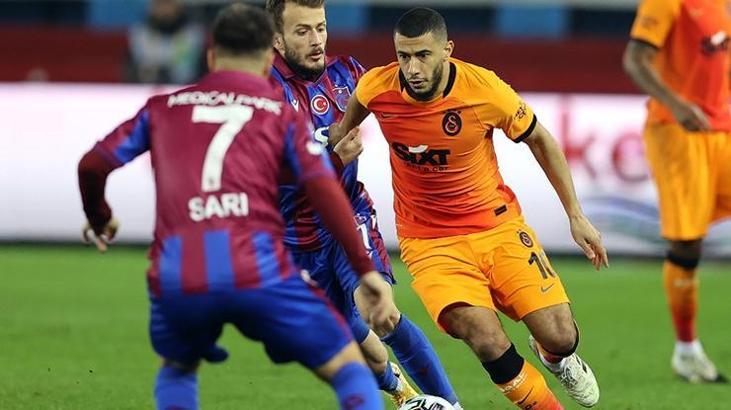 Galatasaray'da 3 oyuncu ceza sınırında