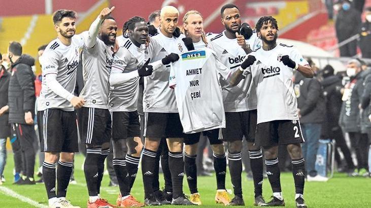 Beşiktaş Başkanı Ahmet Nur Çebi'den takıma teşekkür