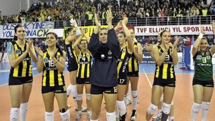 Futbolu bırak, salona bak