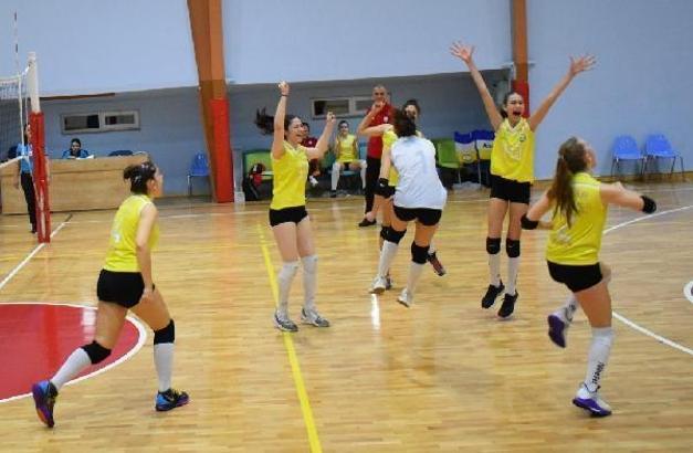 Nilüfer'in yıldızları liderliğini sürdürdü