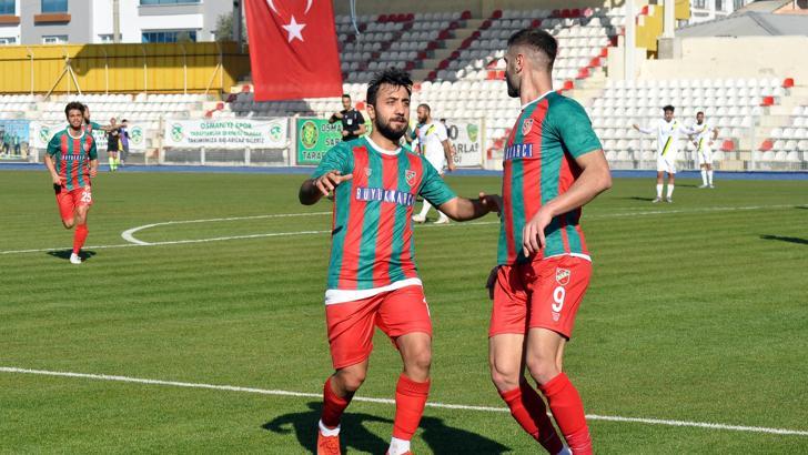 Karşıyaka ilk yarıyı hedeflediği noktada bitirmek istiyor