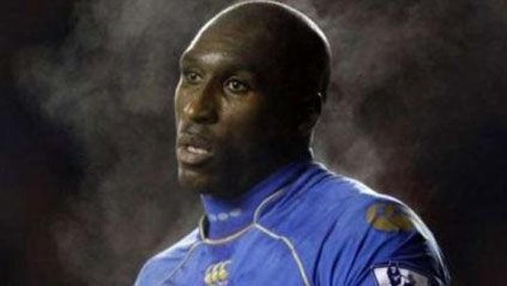 Sol Campbell Arsenal'e dönüyor