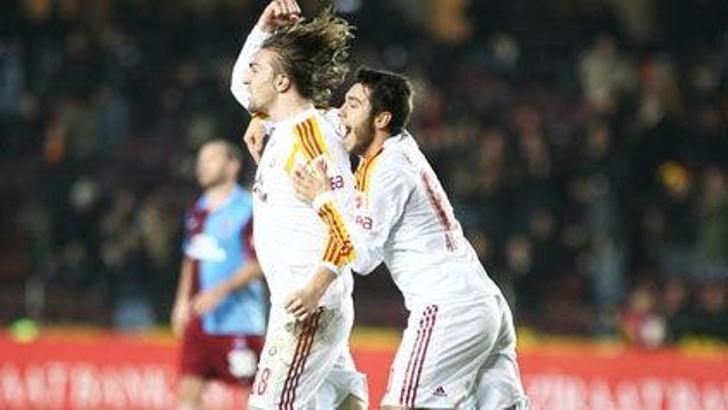 Aslan kaldığı yerden