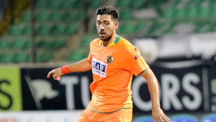 Galatasaray'da son dakika transfer haberi! Aytaç Kara ve Salih Uçan bitti, şimdi sıra Bakasetas'ta