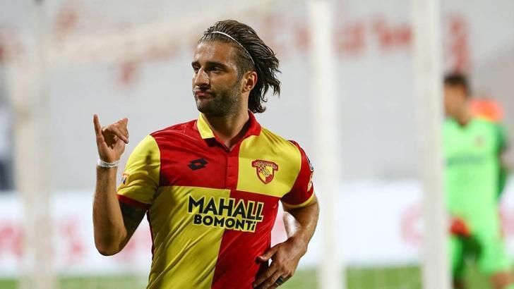 Fenerbahçe ve Trabzonspor istiyor! Alpaslan Öztürk'te son dakika gelişmesi