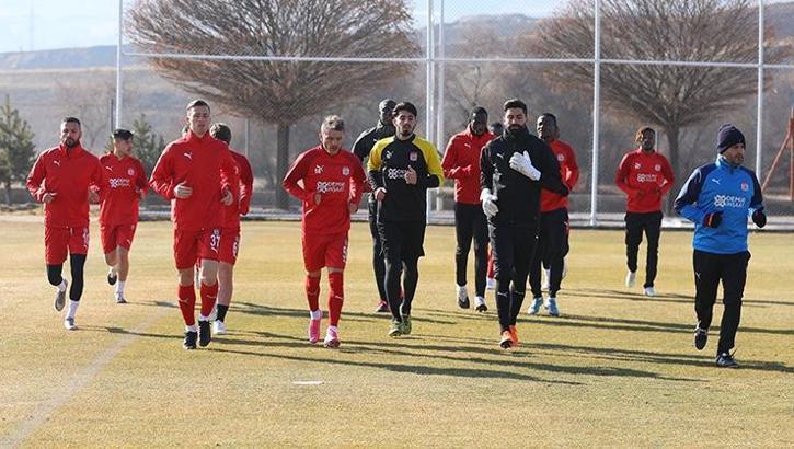 Sivasspor Yeni Malatyaspor maçı hazırlıklarına ara vermeden başladı