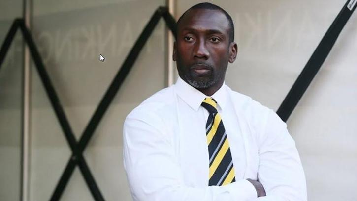 Jimmy Floyd Hasselbaink, Burton Albion'ın teknik direktörlüğüne getirildi
