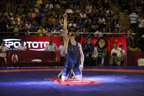 Şampiyon güreşçi Kerem Kamal: En büyük hedefim olimpiyatlar