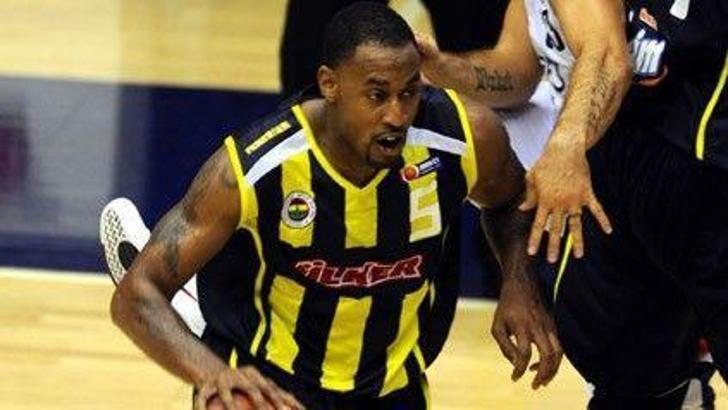 Willie Solomon resmen gönderildi