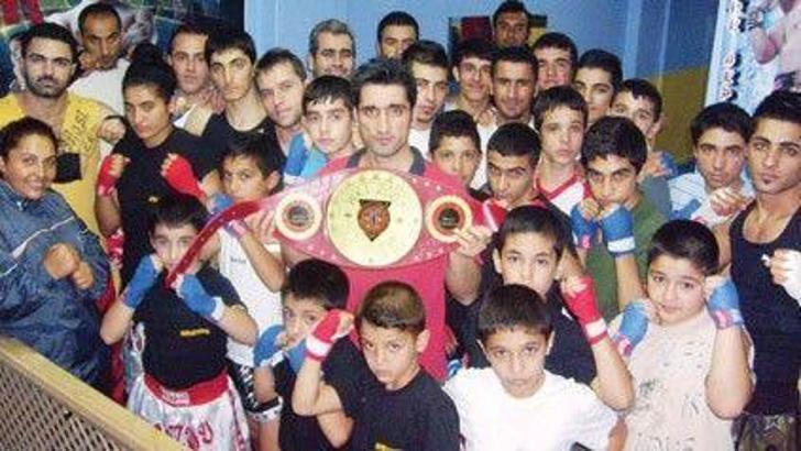 Sporcu fabrikası