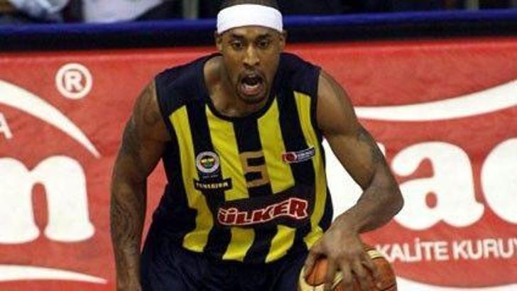 Basketbolda tatsızlık: Solomon kadro dışı