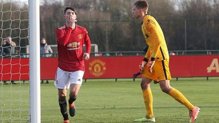 Manchester United'ın City'den çaldığı çocuk: Charlie McNeill!