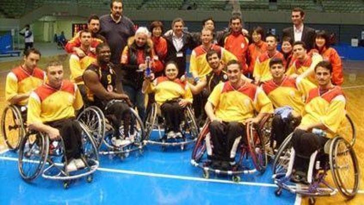 Aslan yine şampiyon