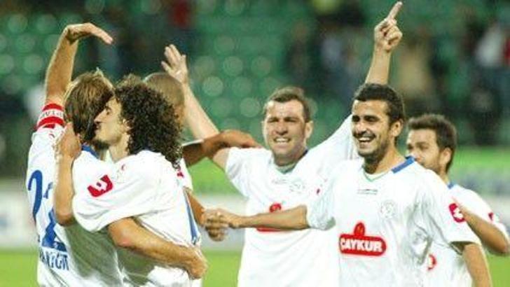 Olaylı maç Rizespor'un 2-0