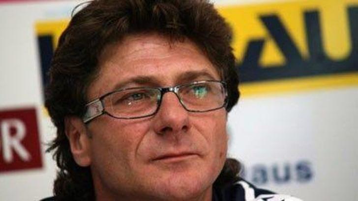 Napoli'de Mazzari devri