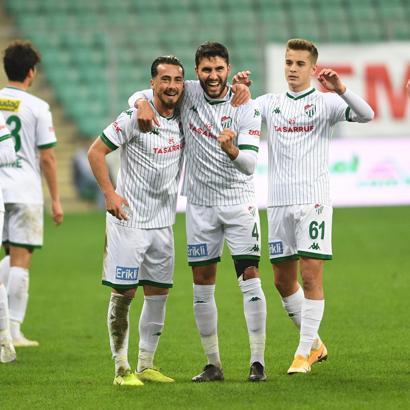 Bursaspor gol zincirini 19'a çıkarttı