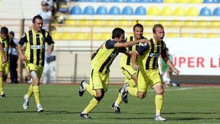 Buca, Adana'ya patladı 4-1!