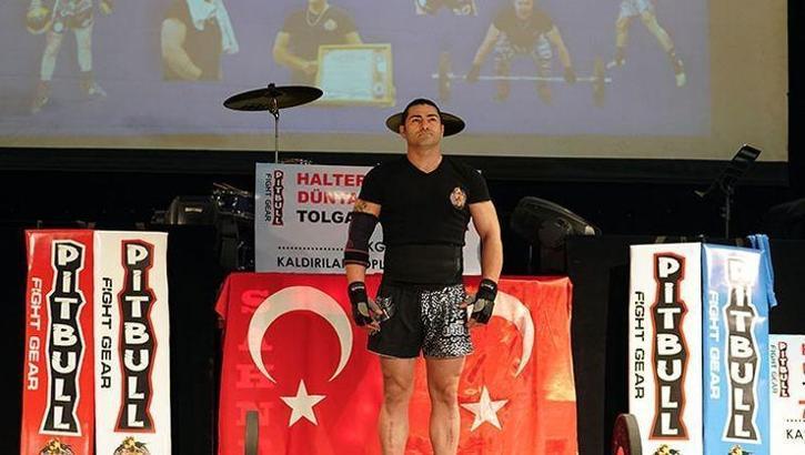 Tolga Çakmak 6 bin 650 kg kaldırdı Guinnes'e girdi