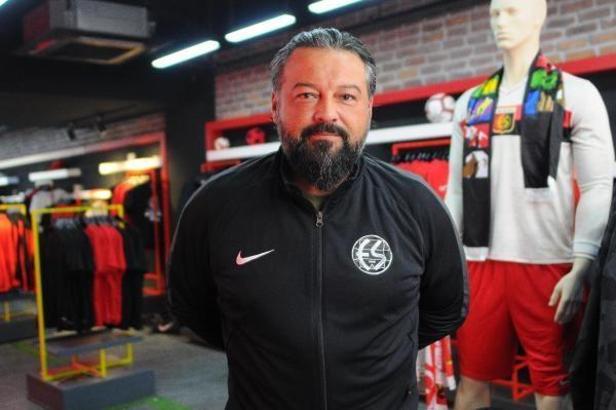 Eskişehirspor'da istifa eden Osman Taş, geri döndü