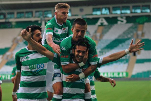Bursaspor, İrfan Buz ile ilk maçını kazandı