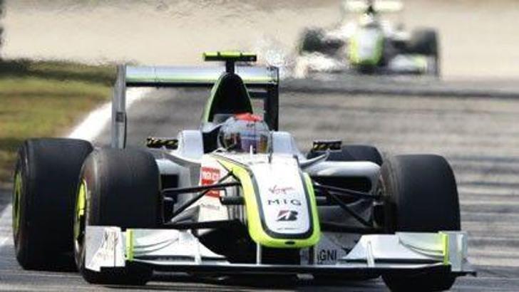 İtalya'da zafer Barrichello'nun!