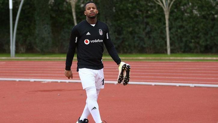 Lens transfer için Hollanda'ya gitti
