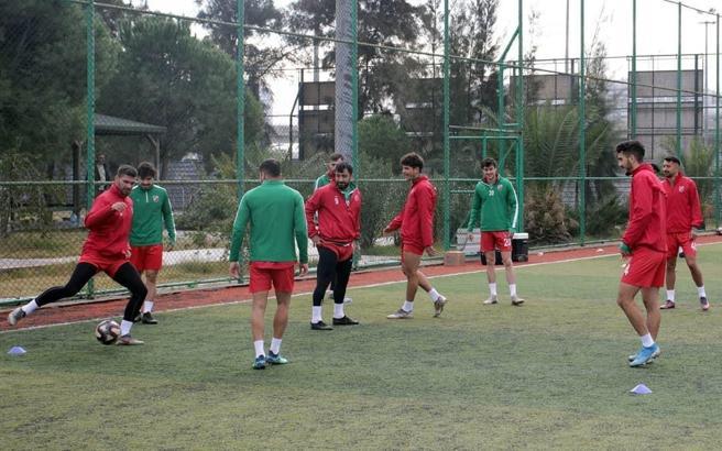 Karşıyaka'da pozitif vaka sayısı 14'e çıktı