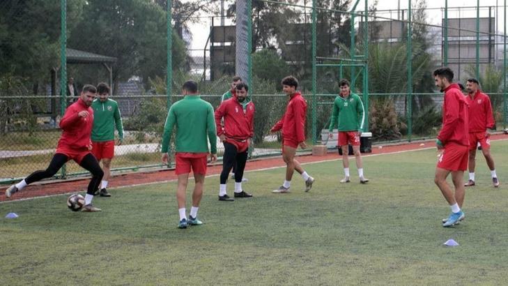 Karşıyaka'da pozitif vaka sayısı 14'e çıktı