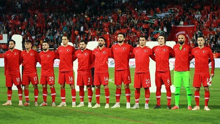 3 büyükler kadro dışı!