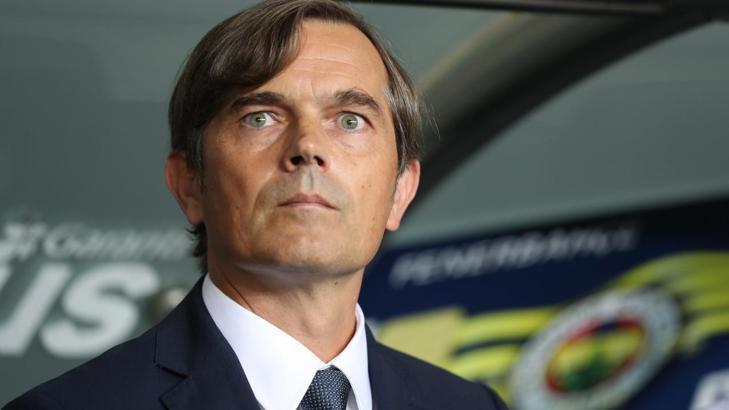 Real Betis'te Phillip Cocu sesleri!