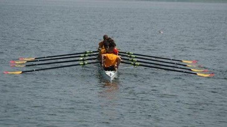 Şampiyona Sapanca Gölü'nde başladı