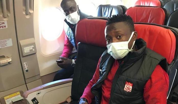 Sivasspor, Beşiktaş maçı için İstanbul'a uçtu