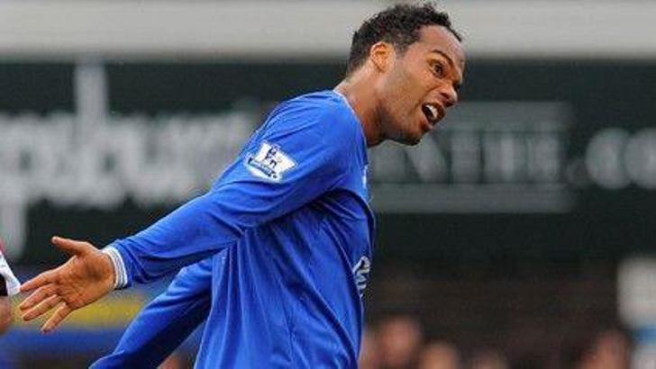 Lescott resmen City'de!