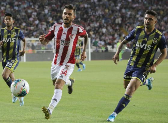 Sivasspor ligde Fenerbahçe'yi yenemiyor