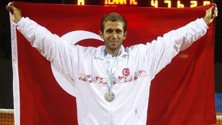 Marsel İlhan çeyrek finalde