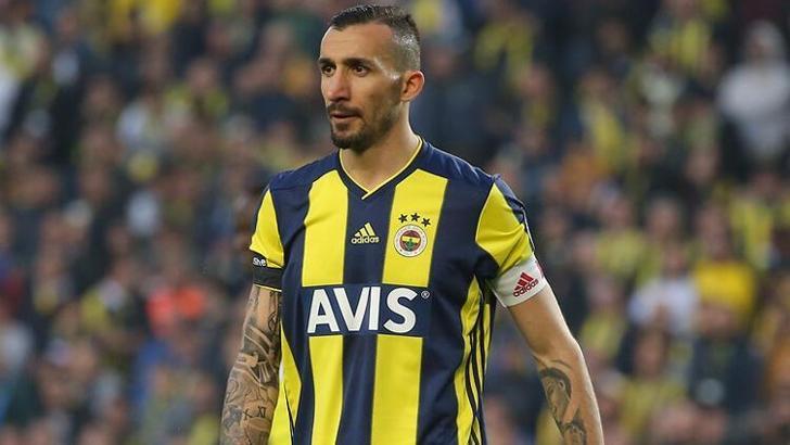 Galatasaray'da çare Mehmet Topal