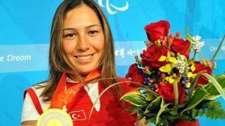 Girişmen ve Ak Dünya Şampiyonu