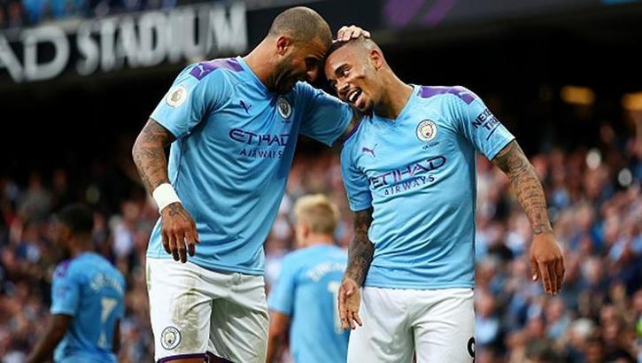 Manchester City'de 4 kişinin coronavirüs testi pozitif çıktı