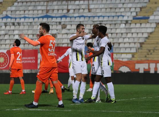 Adanaspor-Menemenspor maç sonucu: 2-3