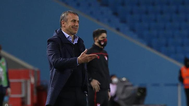Abdullah Avcı Trabzonspor'u en az gol yiyen takımı yaptı